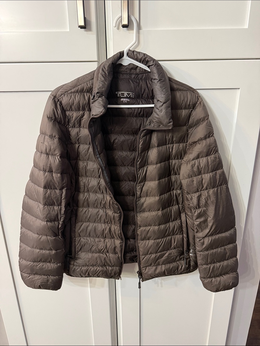 Large Tumi pax unisex Lightweight Quilted Puffer Jacket Brown